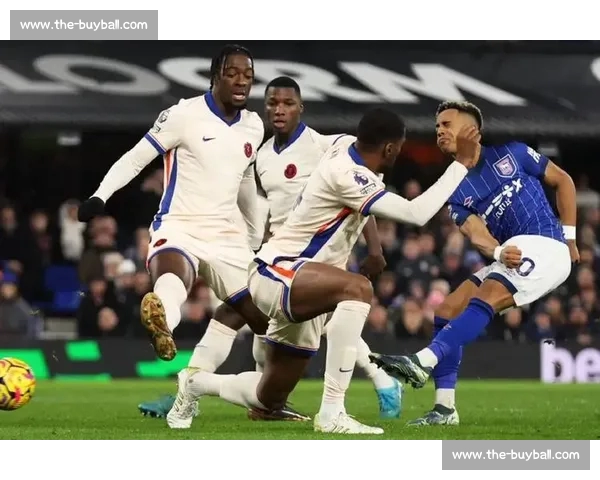 早报：世俱杯豪门突围战陷困境，冷门频现晋级迷雾重重